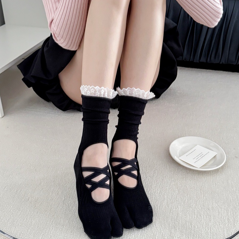 Lace Trim Split Toe Yoga Socks - Yoga Of Fitness 评论和价格